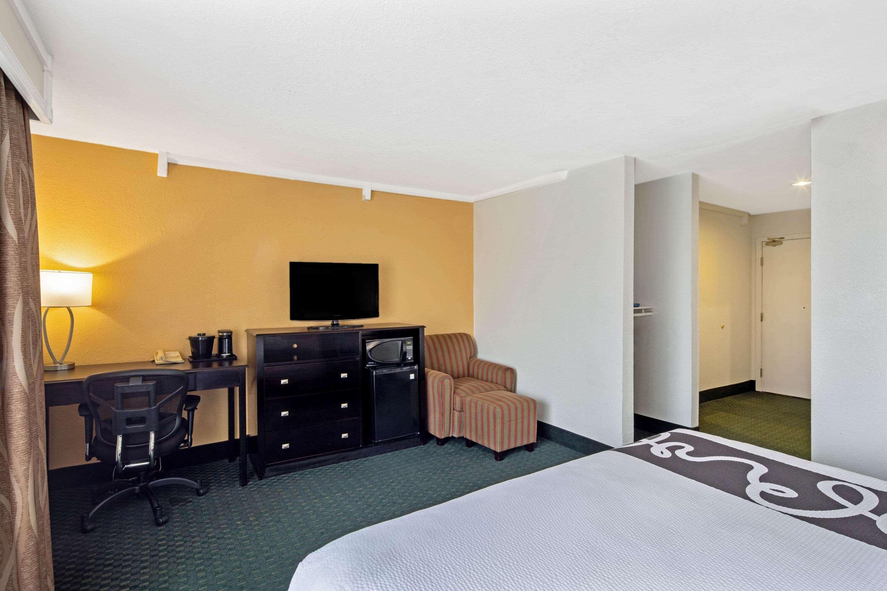 University Inn & Suites Berkeley Exterior photo