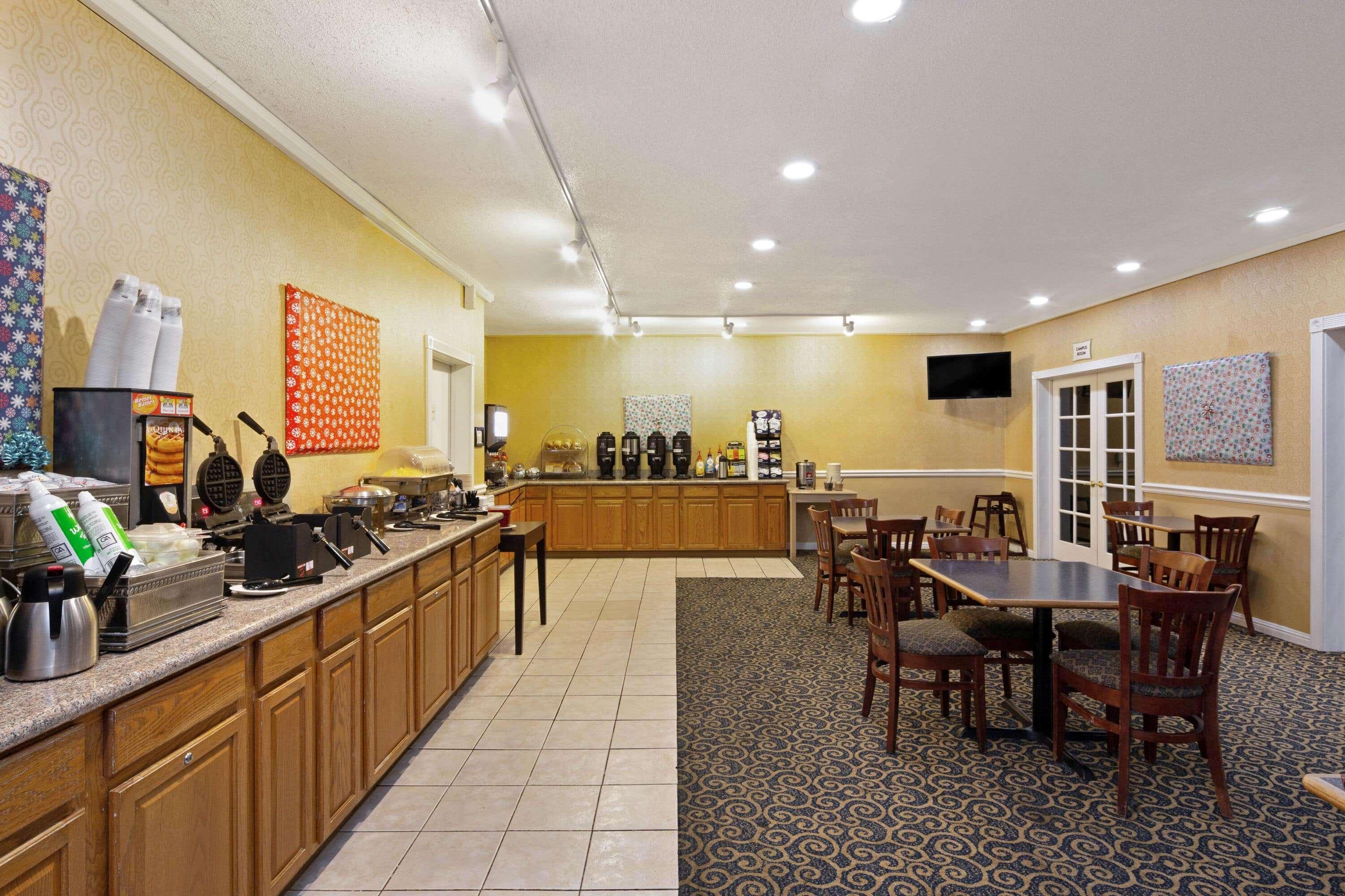 University Inn & Suites Berkeley Exterior photo