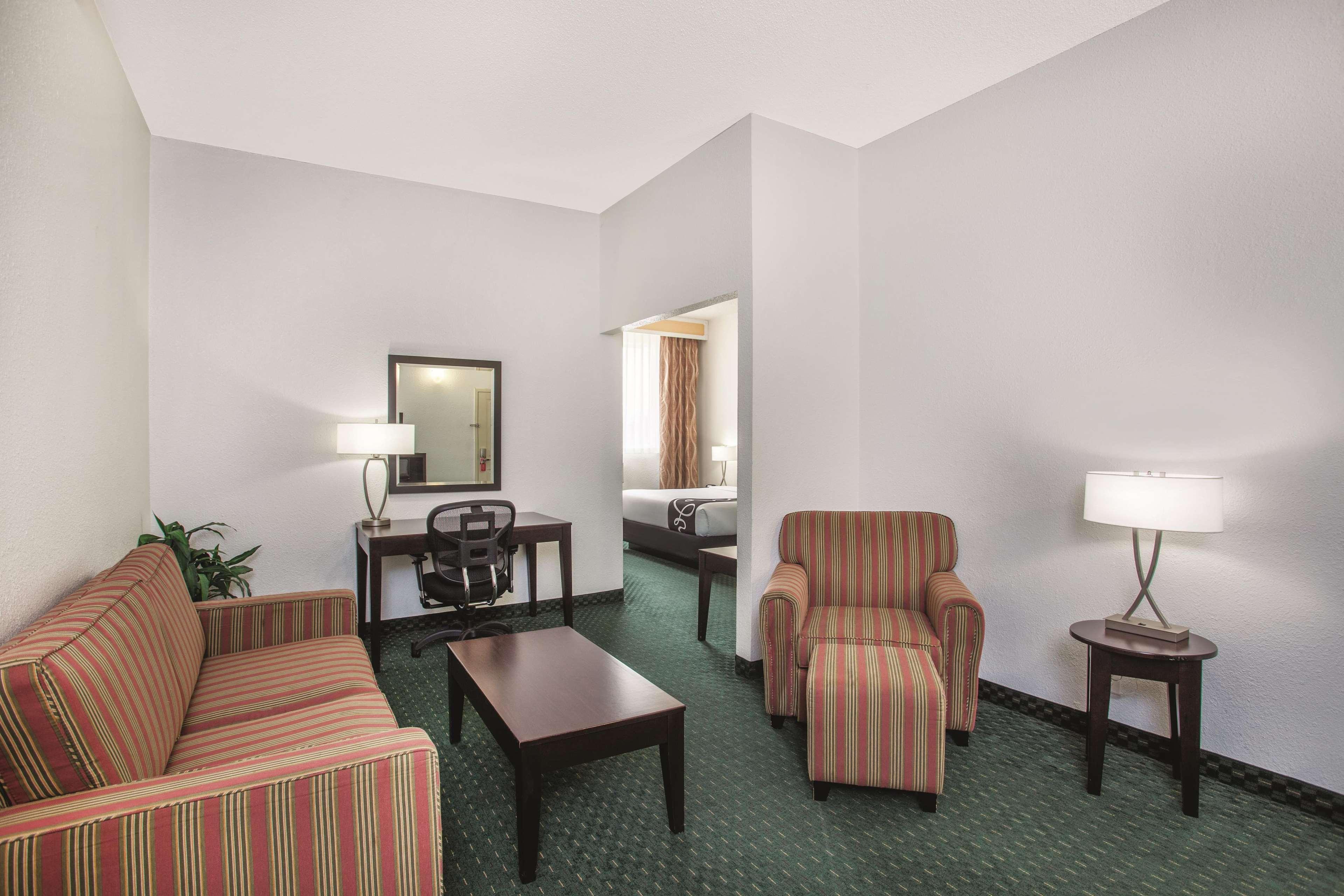 University Inn & Suites Berkeley Exterior photo
